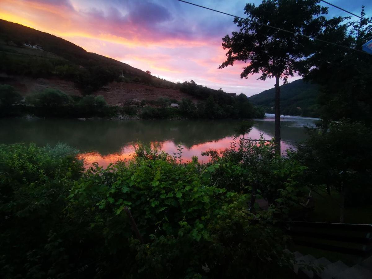 Vikendica Pored Drine Foca Handici Exteriér fotografie