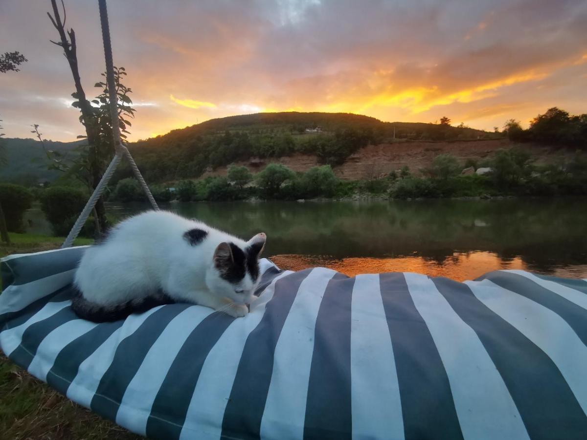 Vikendica Pored Drine Foca Handici Exteriér fotografie