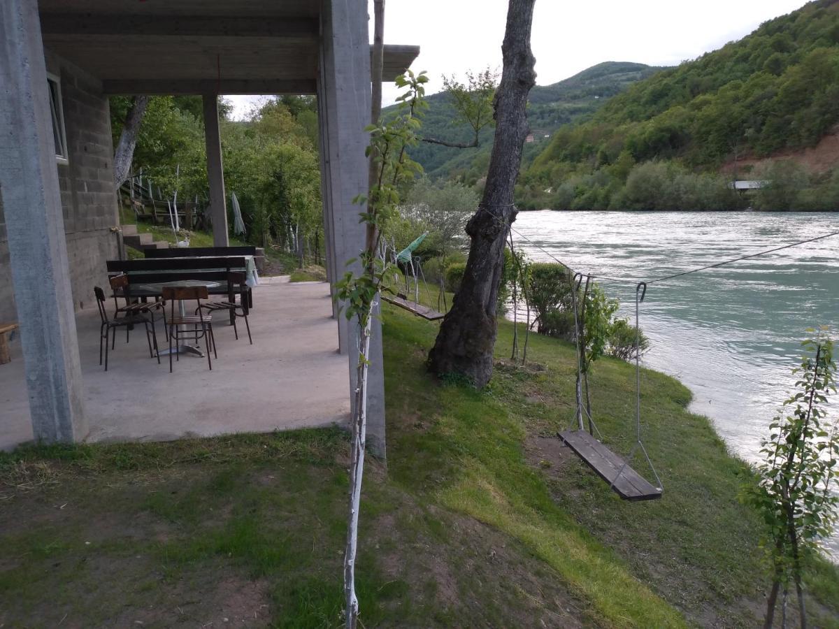 Vikendica Pored Drine Foca Handici Exteriér fotografie