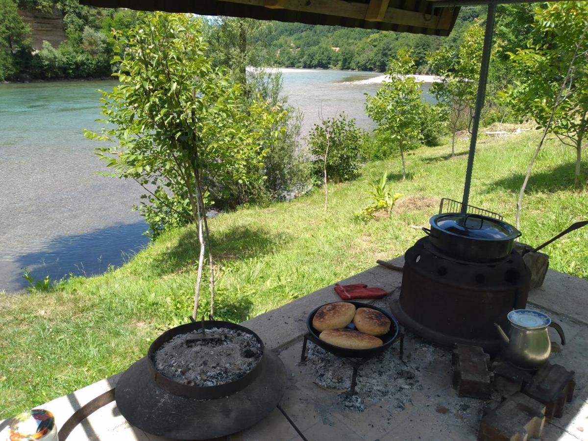 Vikendica Pored Drine Foca Handici Exteriér fotografie