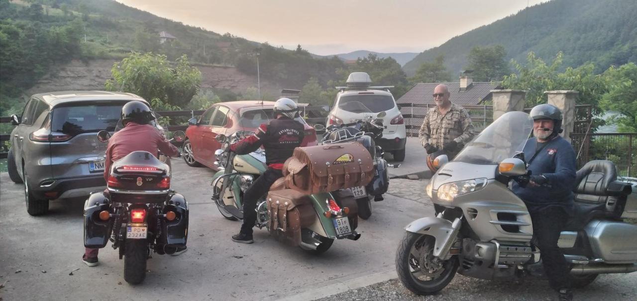 Vikendica Pored Drine Foca Handici Exteriér fotografie