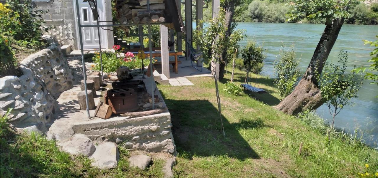 Vikendica Pored Drine Foca Handici Exteriér fotografie