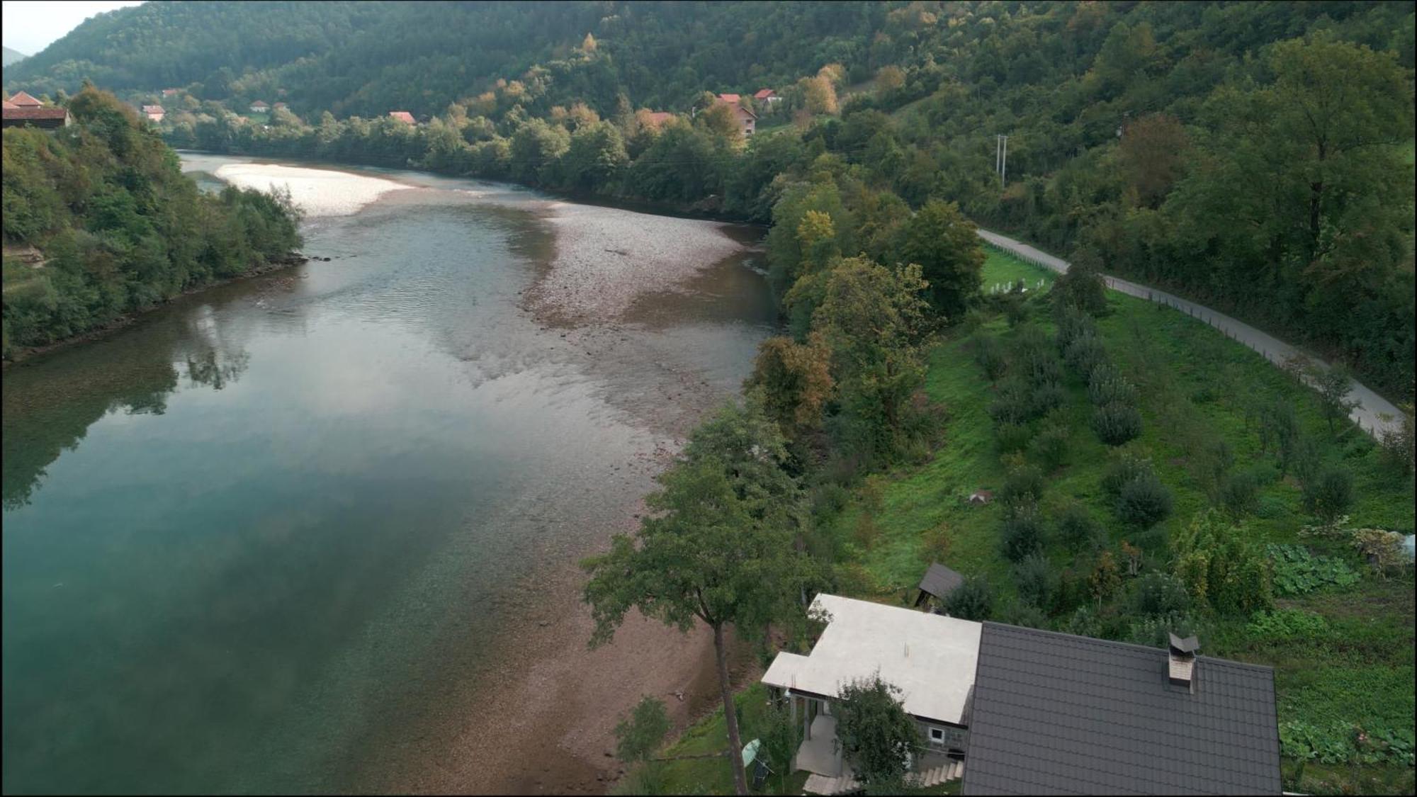 Vikendica Pored Drine Foca Handici Pokoj fotografie