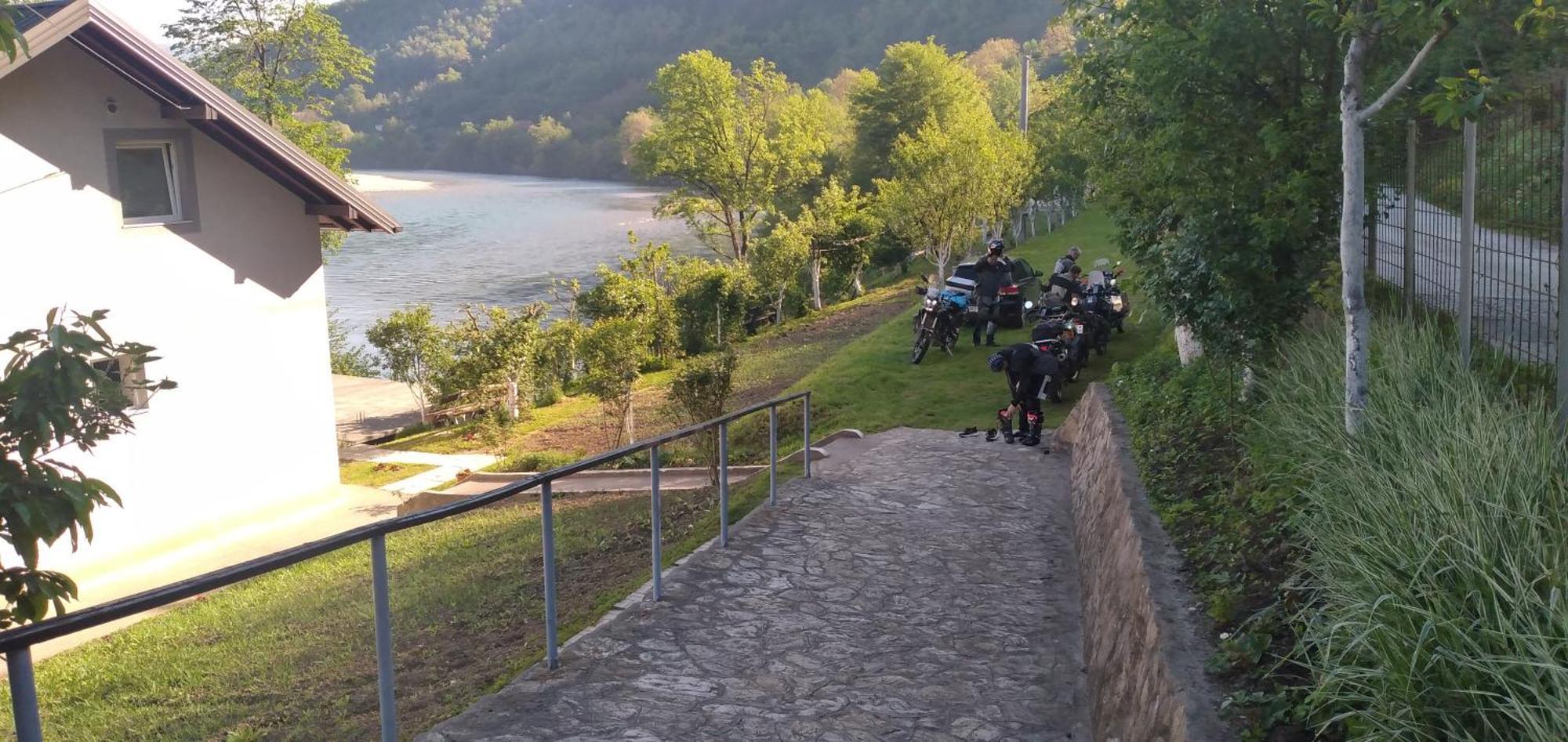Vikendica Pored Drine Foca Handici Exteriér fotografie